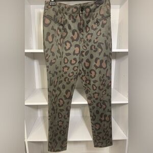 Anthropologie Maeve Leopard Sueded Pants Women’s Size 6.